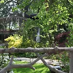 Bed & Breakfast La 1901 4*