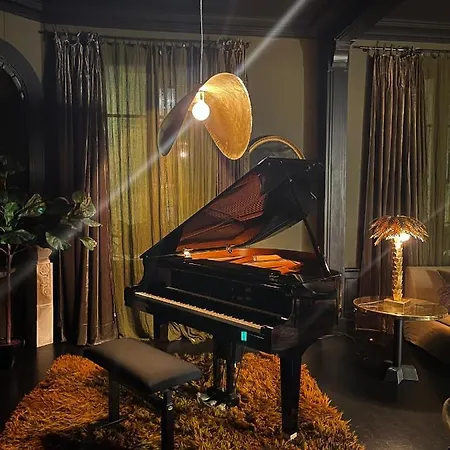 La 1901 Bed & Breakfast