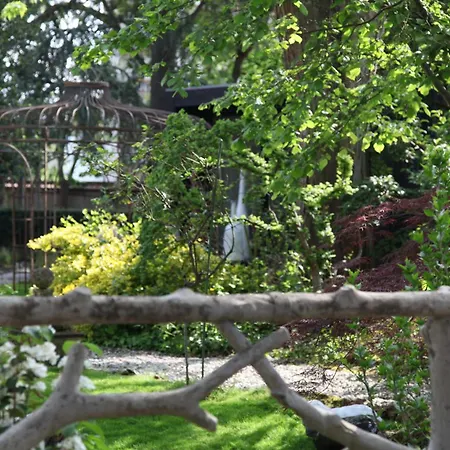 Bed & Breakfast La 1901 4*