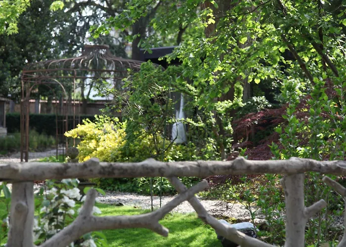 Bed & Breakfast La 1901 4*