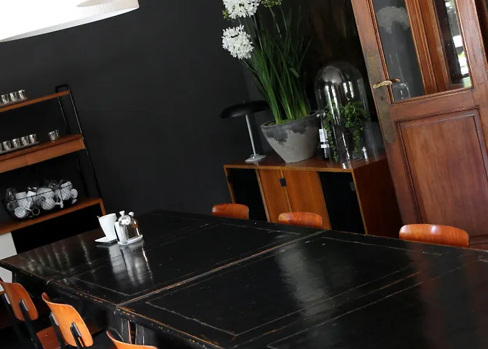 Bed & Breakfast La 1901 4*